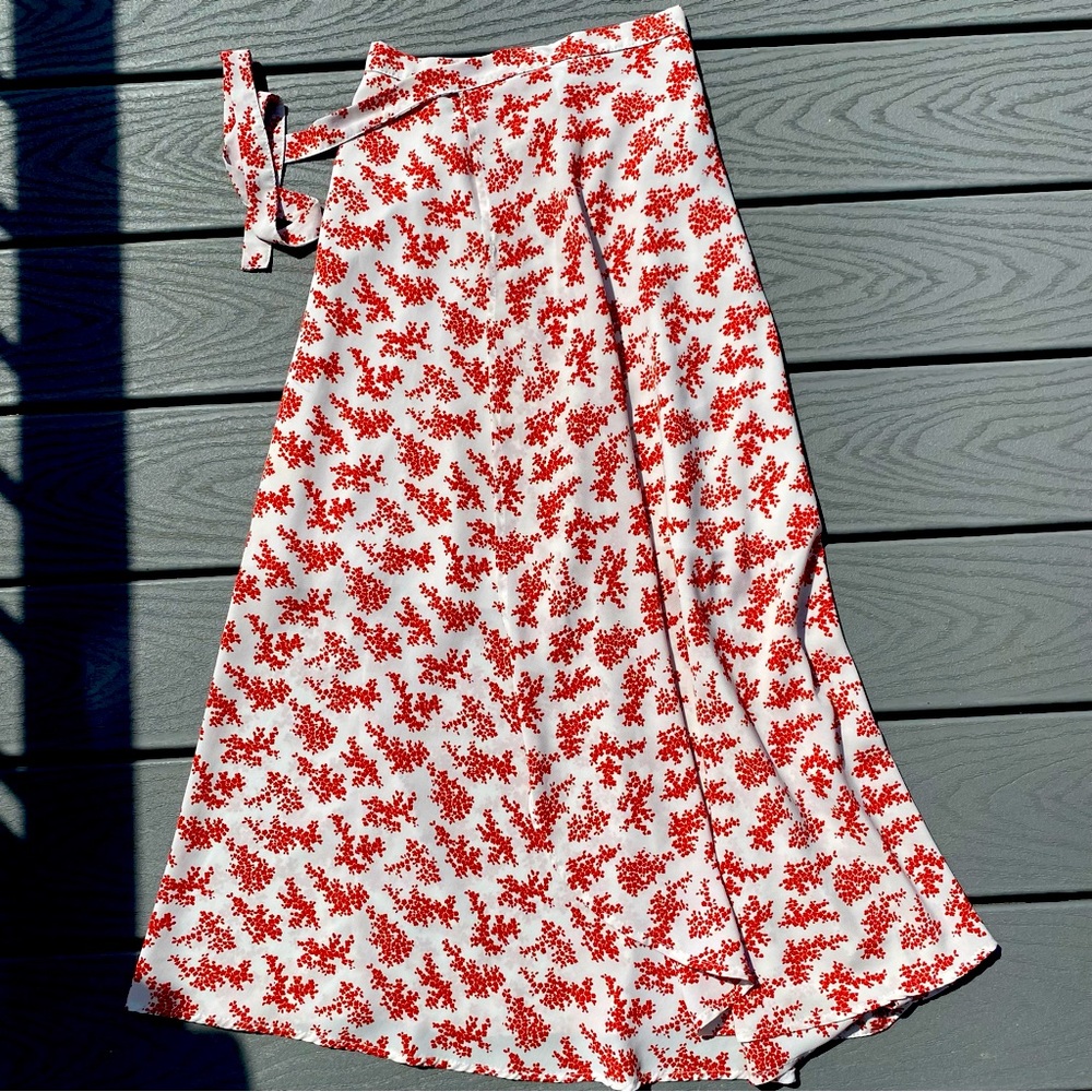 Wrap-around skirt! Orange floral